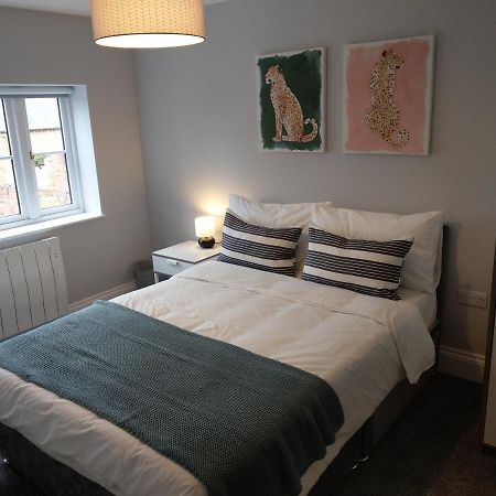 27 High Street Apartments Husbands Bosworth Bagian luar foto