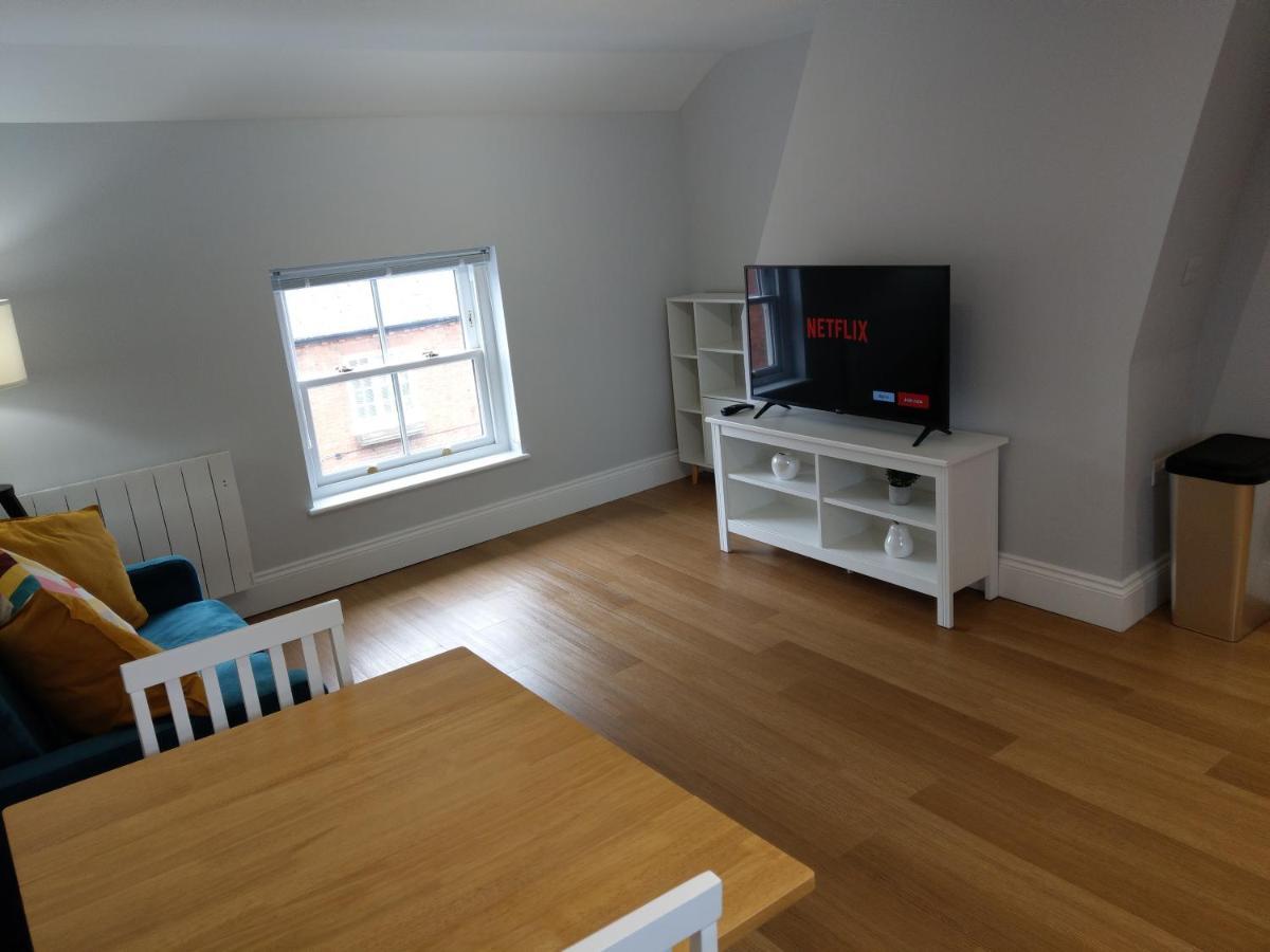 27 High Street Apartments Husbands Bosworth Bagian luar foto